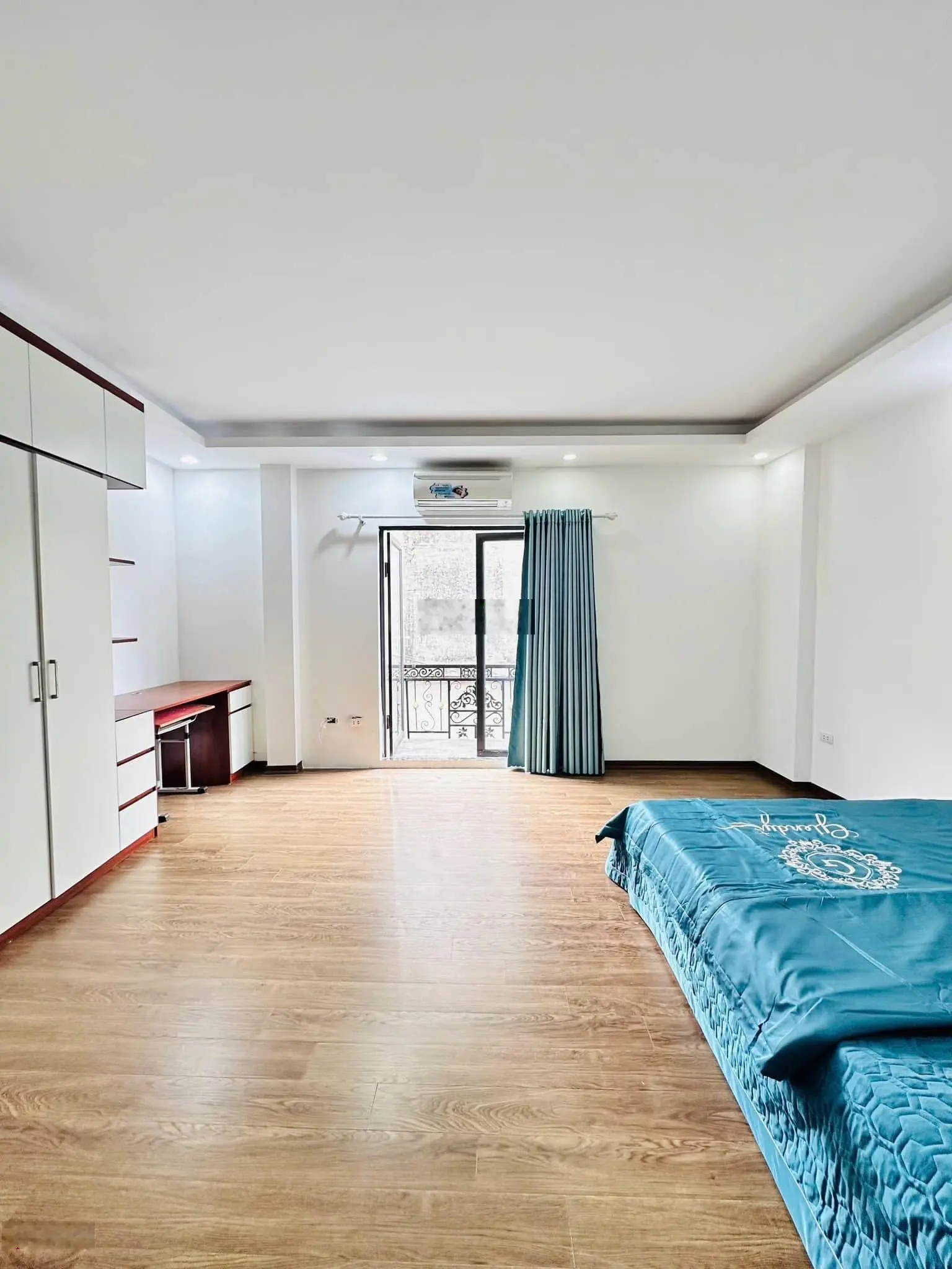 Bán nhà xuân phương - nam từ liêm lô góc 5 tầng gần phố full nội thất giá 5.8 tỷ