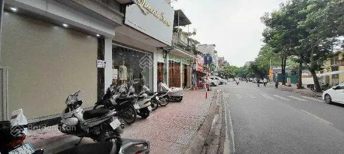 siêu hiếm nhà mặt phố Ngọc Lâm con phố nổi tiếng buôn bán sầm uất nhất quận Long Biên
