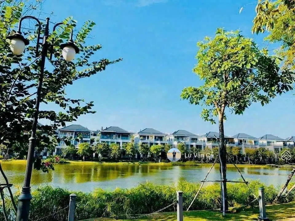 Bán nhà phố đẹp tại Lakeview City, 17 tỷ, 100m2, 4PN, 4WC, nhiều tiện ích, liên hệ 0907860179