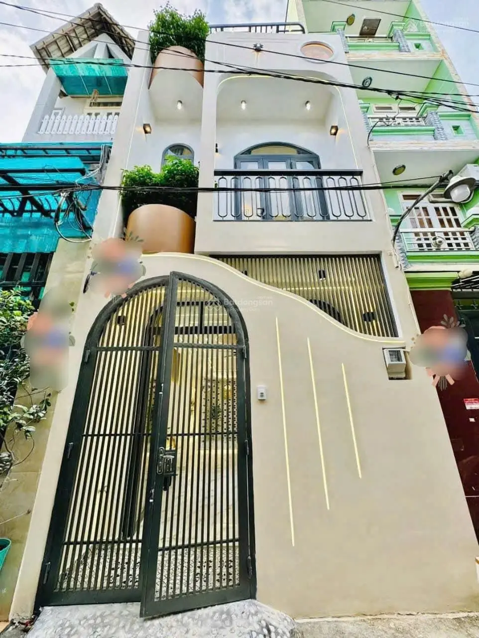 Kẹt tiền, bán gấp, nhà mặt tiền Linh Trung 86m2 Gần chợ Thủ Đức, Pháp lí chuẩn, Hẻm 2 xe hơi