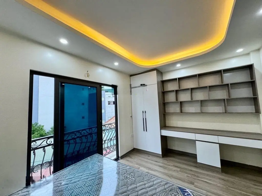 Siêu đẹp - nhà Đại Mỗ, 45mx5t, mt 4.5m nở hậu. Ngõ ô tô tránh ba gác, cách 20m ra phố. Giá 9.8 tỷ