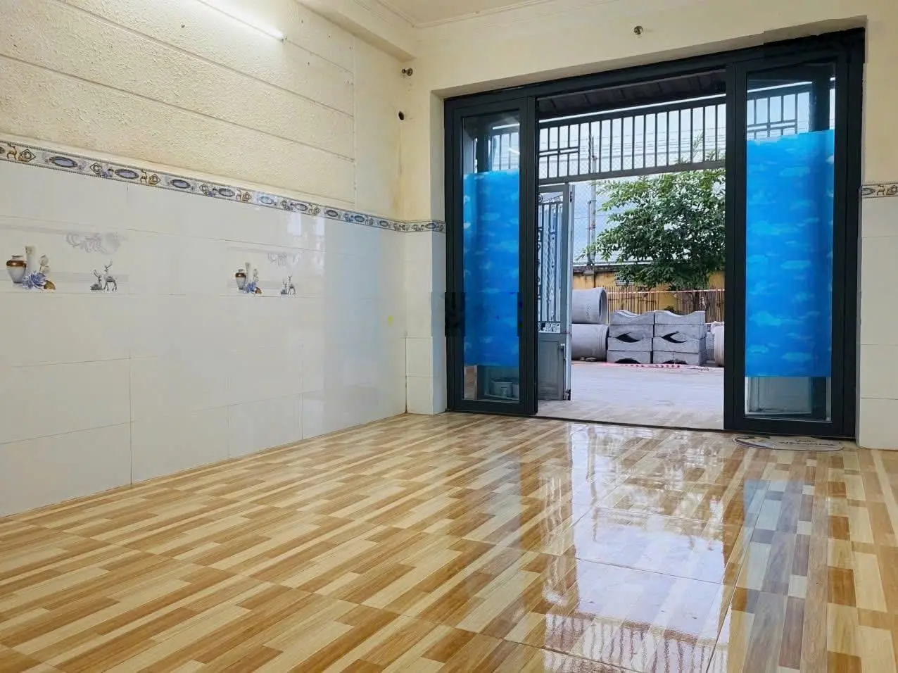 !! Nhà Mặt Tiền hẻm 20m Nguyễn Thị Hương ra Huỳnh Tấn Phát - Thuận Tiện KD - Buôn Bán.