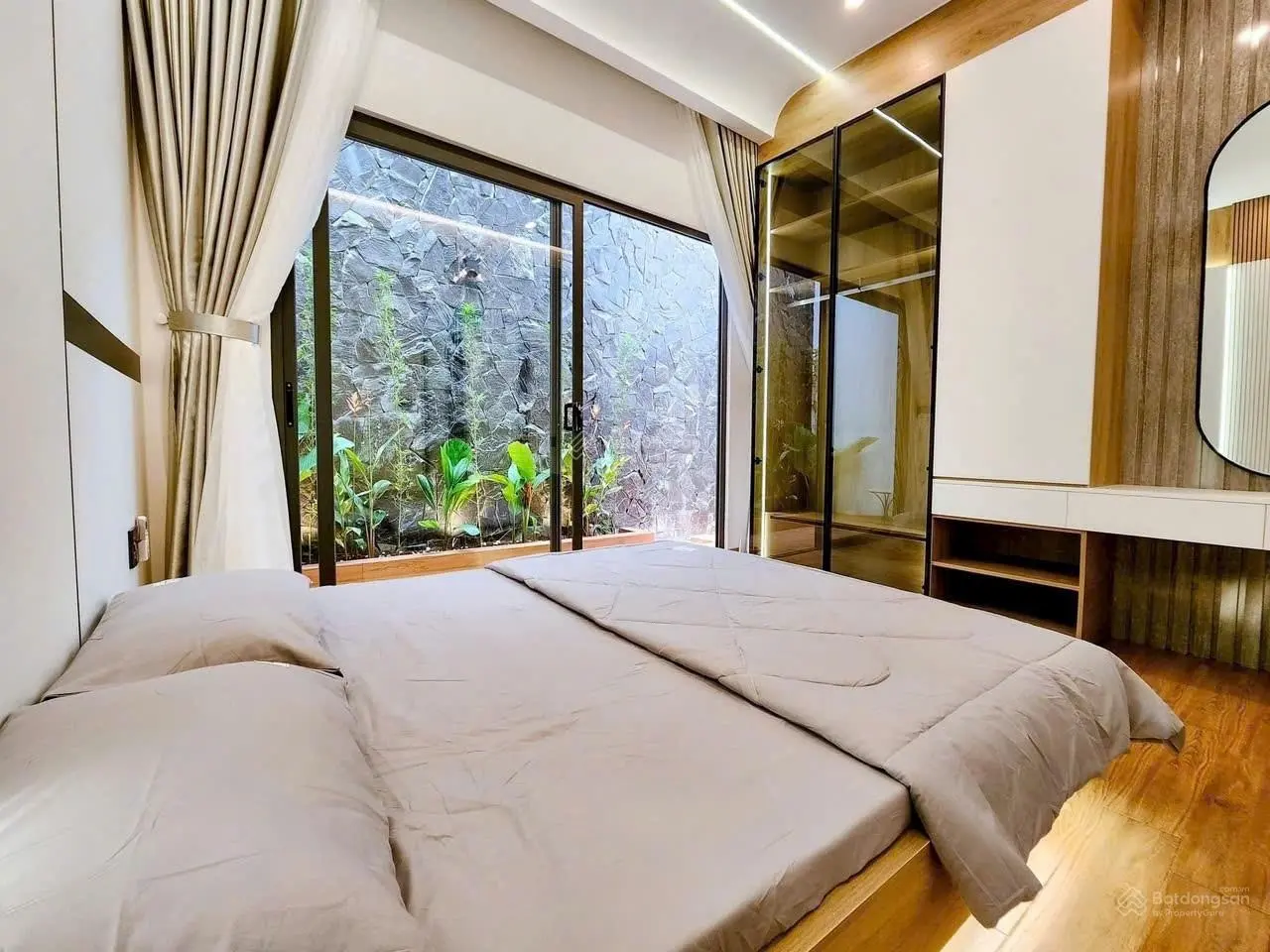 Nhà phố đẳng cấp nhất hẻm Giải Phóng ngay trung tâm p. Tân Lợi