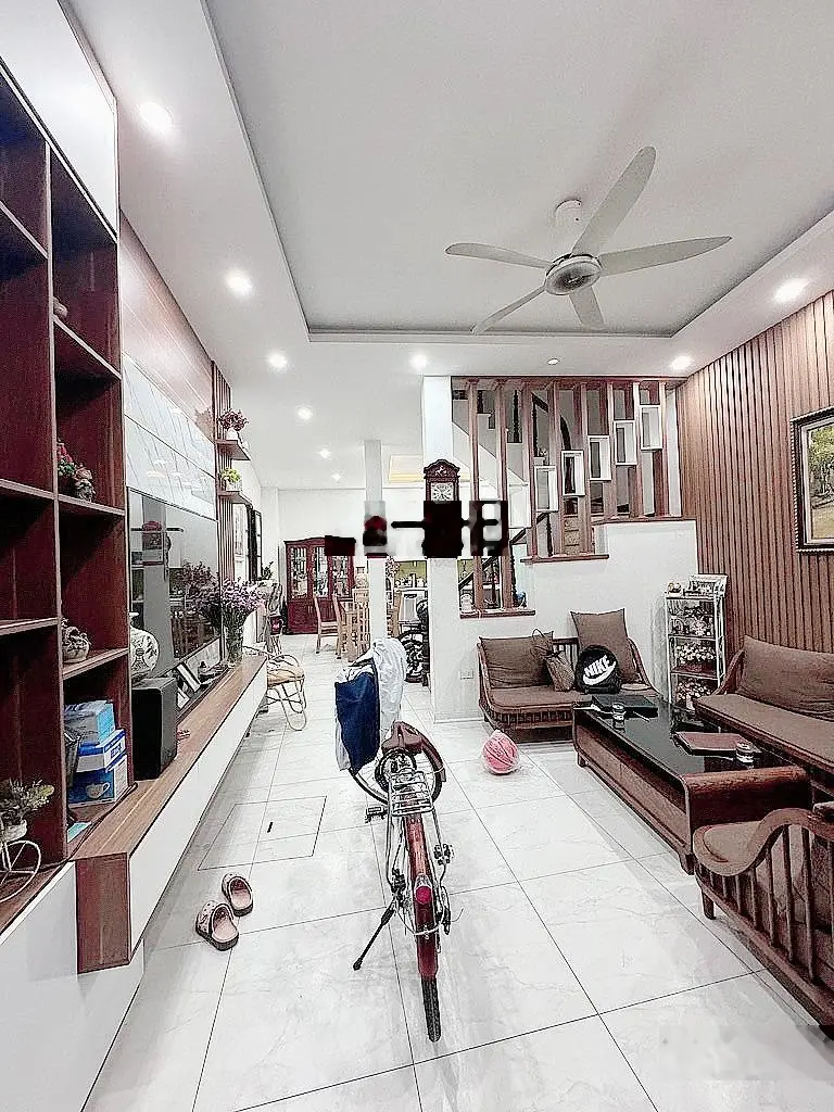 Bán nhà Phú Diễn, 5 tầng, MT 4,3m, 15m ra ôtô, 100m ra ôtô tránh, 300m ra hồ Phú Diễn, 6 tỷ
