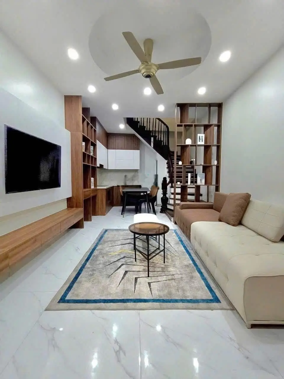 Bán nhà Trần Cung, Bắc Từ Liêm, 36m2 chỉ 7.X tỷ, căn góc, ô tô, dân xây mới