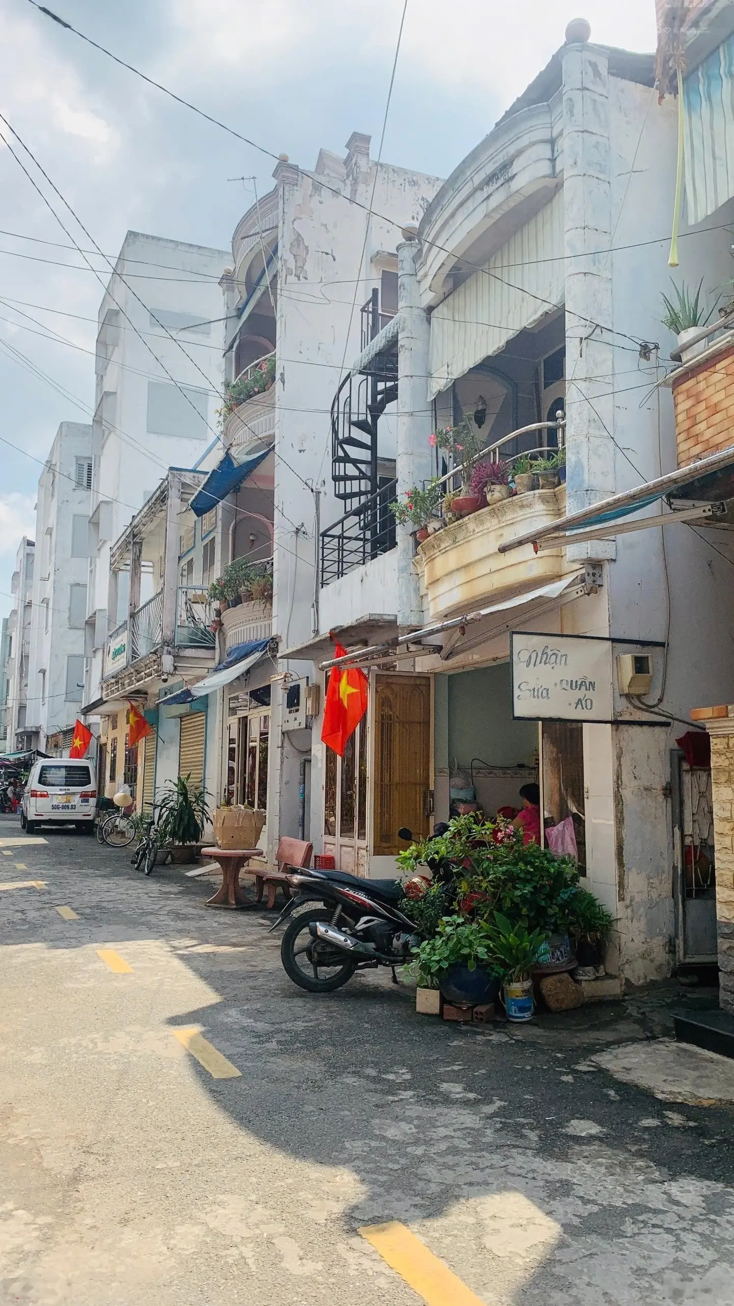 Nhà đẹp 1 trệt 1 lầu, hẻm ôtô đường số 1, phường bình thọ gần vincom, chợ bắc ninh, giá chỉ 8.3 tỷ