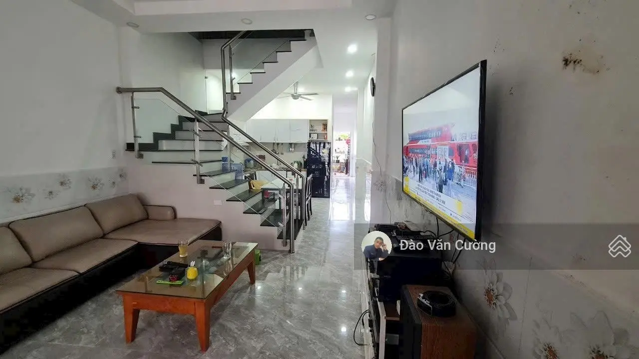 Bán nhà đường Trần Quang Khải tp dĩ an 90m2 giá tốt 4t 650