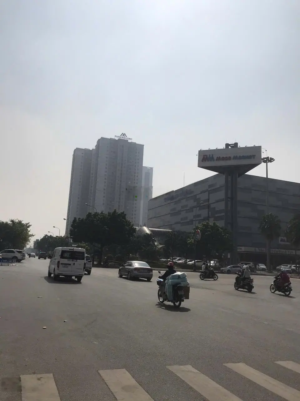 Chính chủ gửi bán căn nhà diện tích sử dụng 45m2, 2 tầng, Ô tô cách nhà 20m, Giá nhỉnh 4 tỷ.