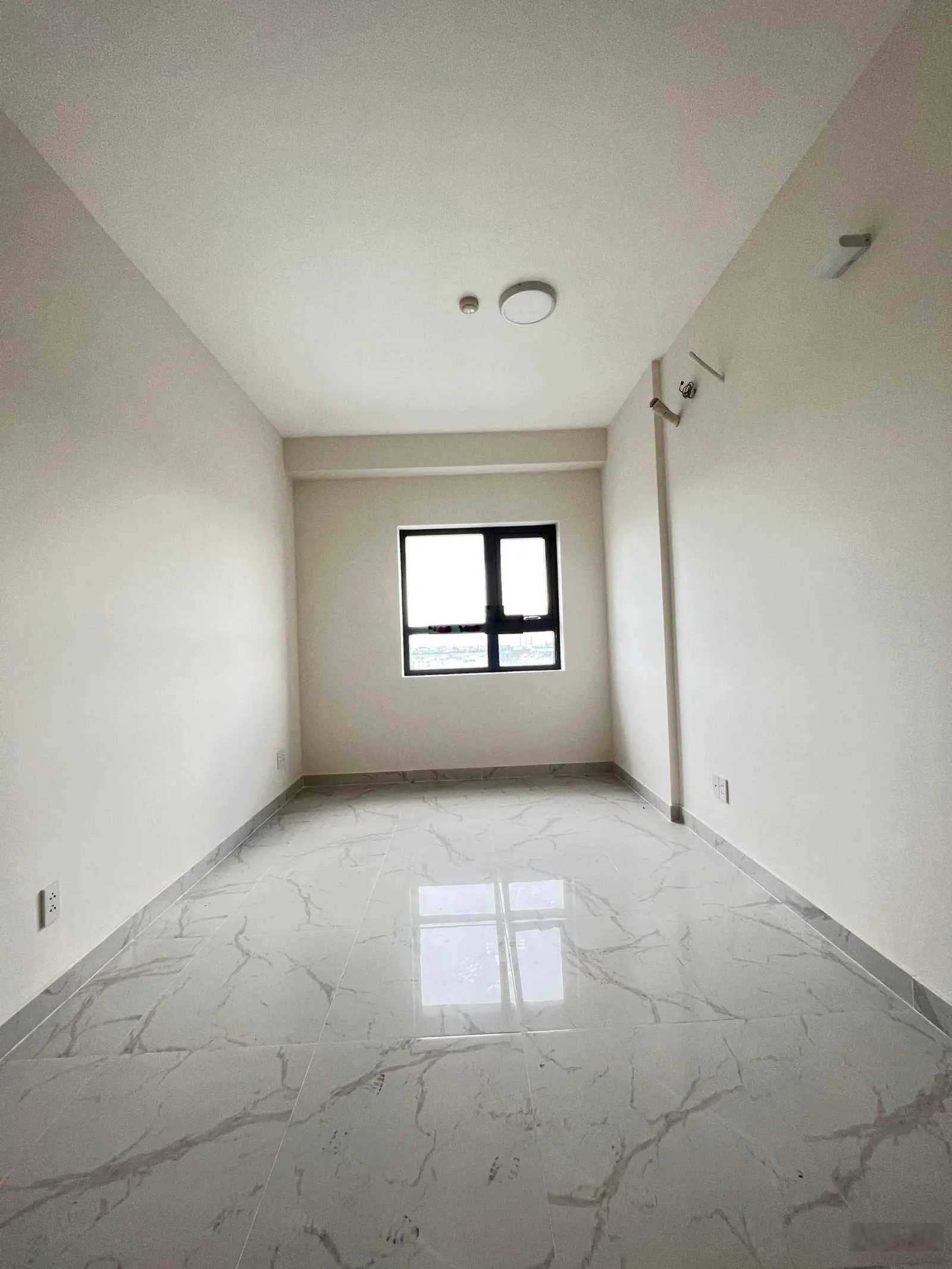 Bán gấp căn hộ Fresca Riverside tầng 16, diện tích 70m2 (2pn, 2wc) - Sổ hồng riềng - Gía 2.3 tỷ