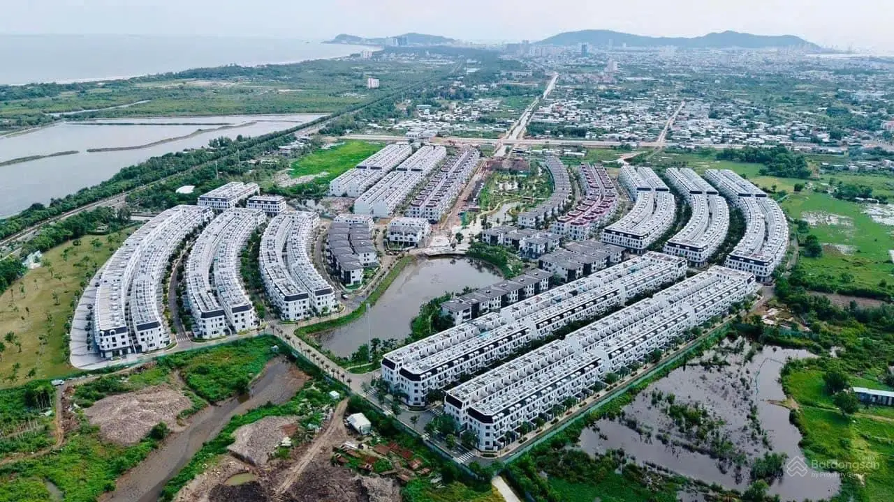 Chính Chủ cần bán gấp căn Nhà phố liền Lavida Vũng Tàu, bank hỗ trợ 50% vốn 3 tỷ 750 sở hữu vay 50%