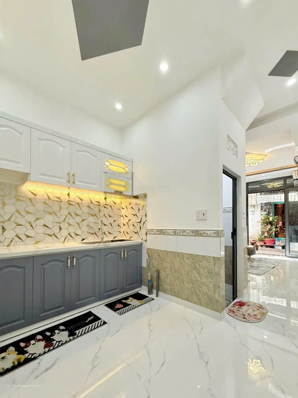 Nhà mới đẹp - 3.2x8m - full nội thất - hẻm rộng rãi thoáng mát