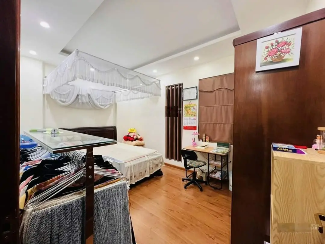 Bán nhà phân lô, ô tô đỗ cửa, vào nhà, full nội thất, nhà đẹp, TT Hoàng Mai, vô vàn tiện ích