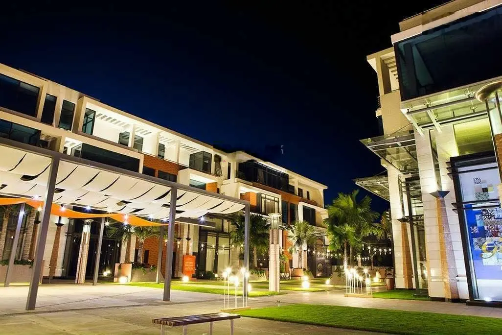 Cần tiền bán nhanh căn biệt thự Galleria 246,5m2 XD 625m2 nội thất cao cấp giá 26.5ỷ 0932 991 ***