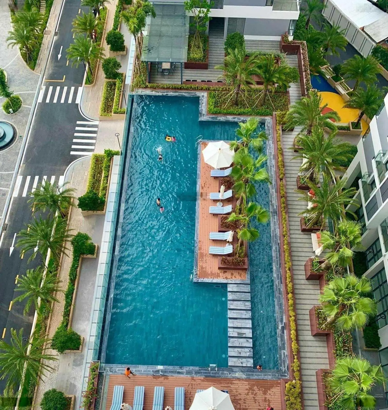 NHÀ ĐẸP GIÁ TỐT CHUNG CƯ D'LUSSO - TẦNG CAO VIEW ĐẸP MÁT- CÓ SỔ HỒNG