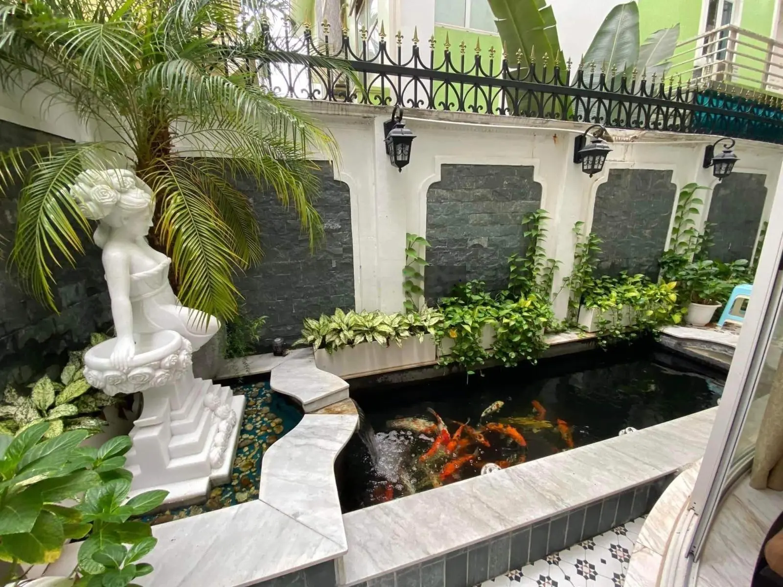 Các căn biệt thự Linh Đàm bán dt 231m2, 250m2, lô góc 290m2, giá từ 160tr/m2, 4 tầng, thang máy, sđ