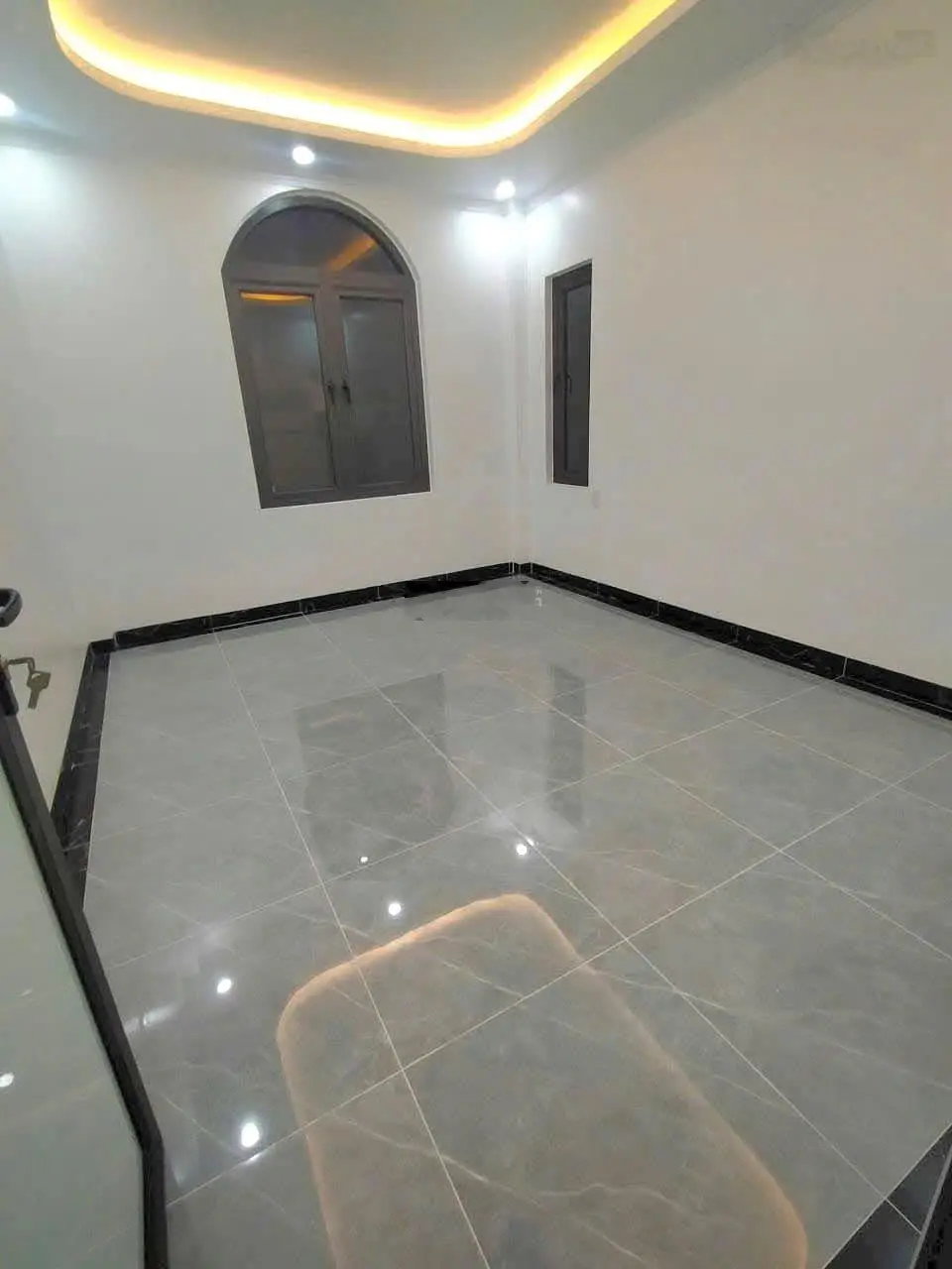 Bán nhà vila 3 tầng bờ hồ Rế An Dương chỉ hơn 2 tỷ
