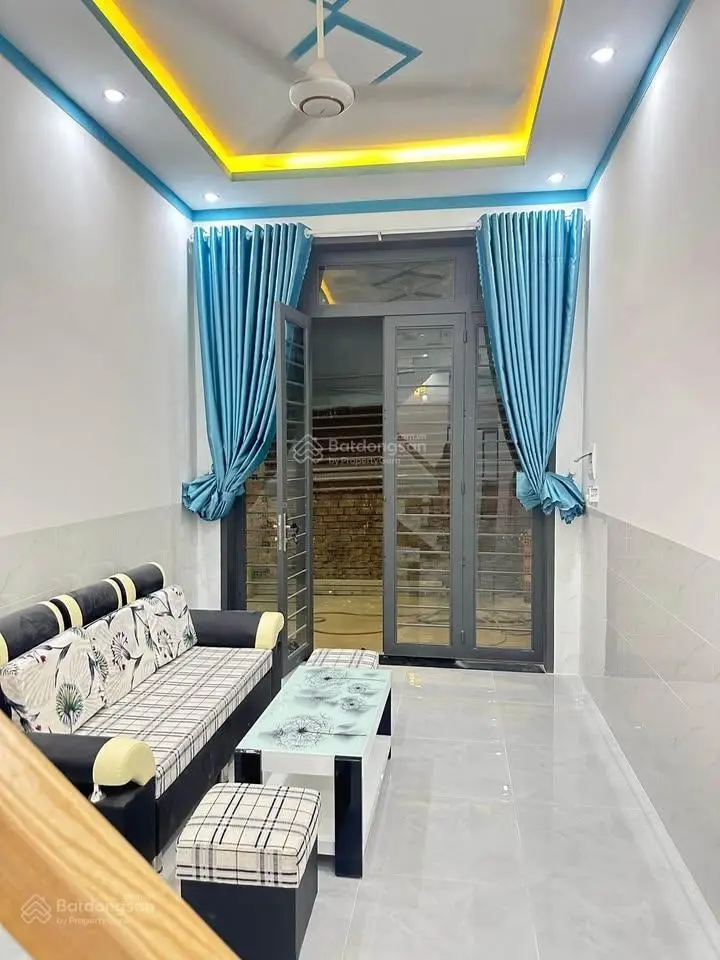Nhà đẹp giá tốt - DT 30m2 1 lầu 2PN - chính chủ bán nhà mới xây trung tâm Quận 12