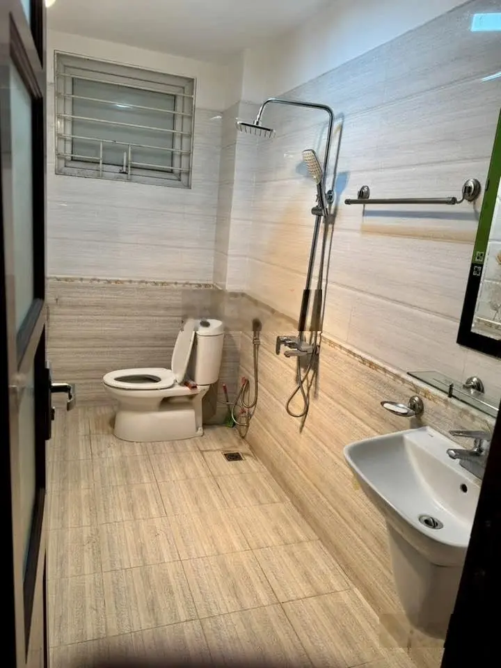 Bán nhà Láng, Đống Đa: 42m, 4 tầng, mặt tiền 3,6m giá chỉ 12 tỷ. Vừa ở vừa kinh doanh đỉnh.