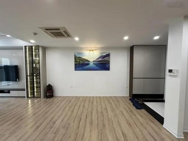 Bán căn hộ 172m2 view Lã Vọng chung cư Mandarin Garden, sẵn nội thất vào ở luôn