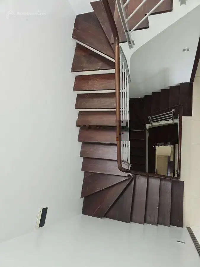 Bán nhà Phố Nguyễn Văn Huyên - Hồ Nghĩa Tân - Cầu Giấy 26.8tỷ 82m2 mặt tiền 5.6m Nở hậu !