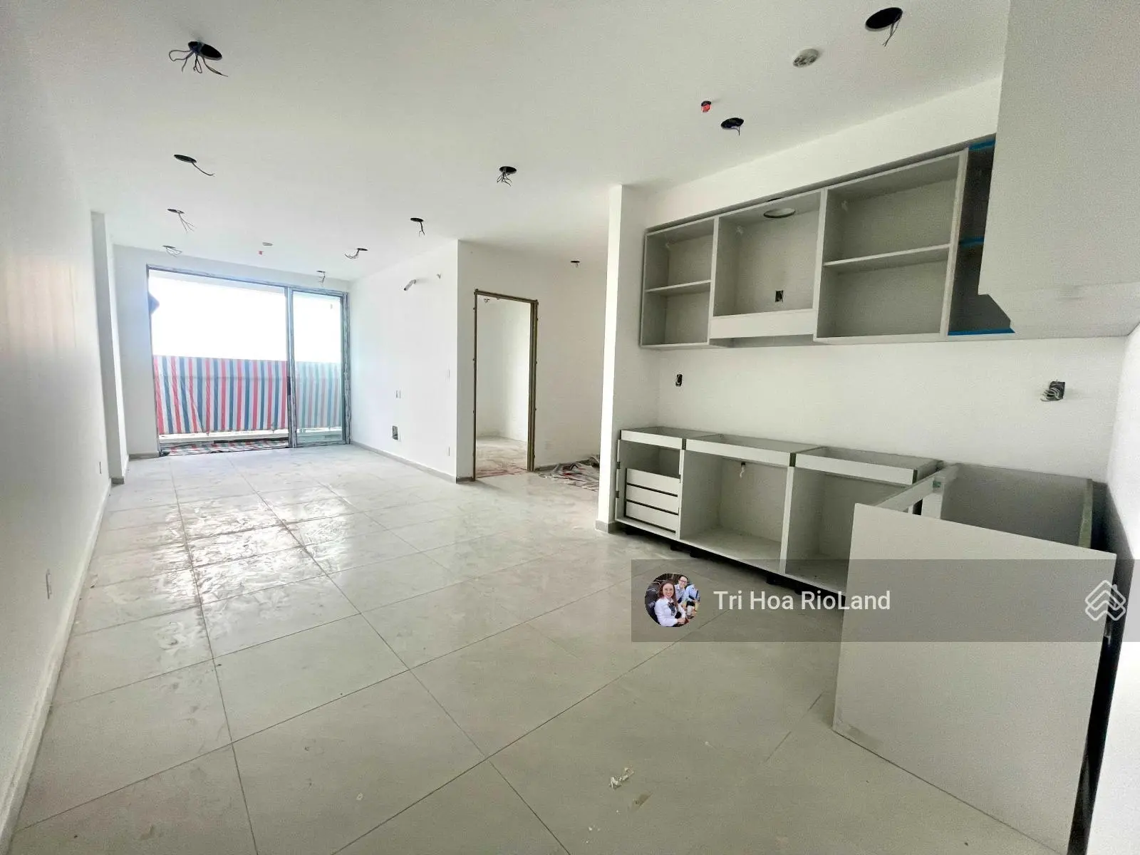 2 phòng ngủ 73.4m2 giá 3,4 tỷ đã gồm VAT. Ký hợp đồng trực tiếp Chủ Đầu Tư