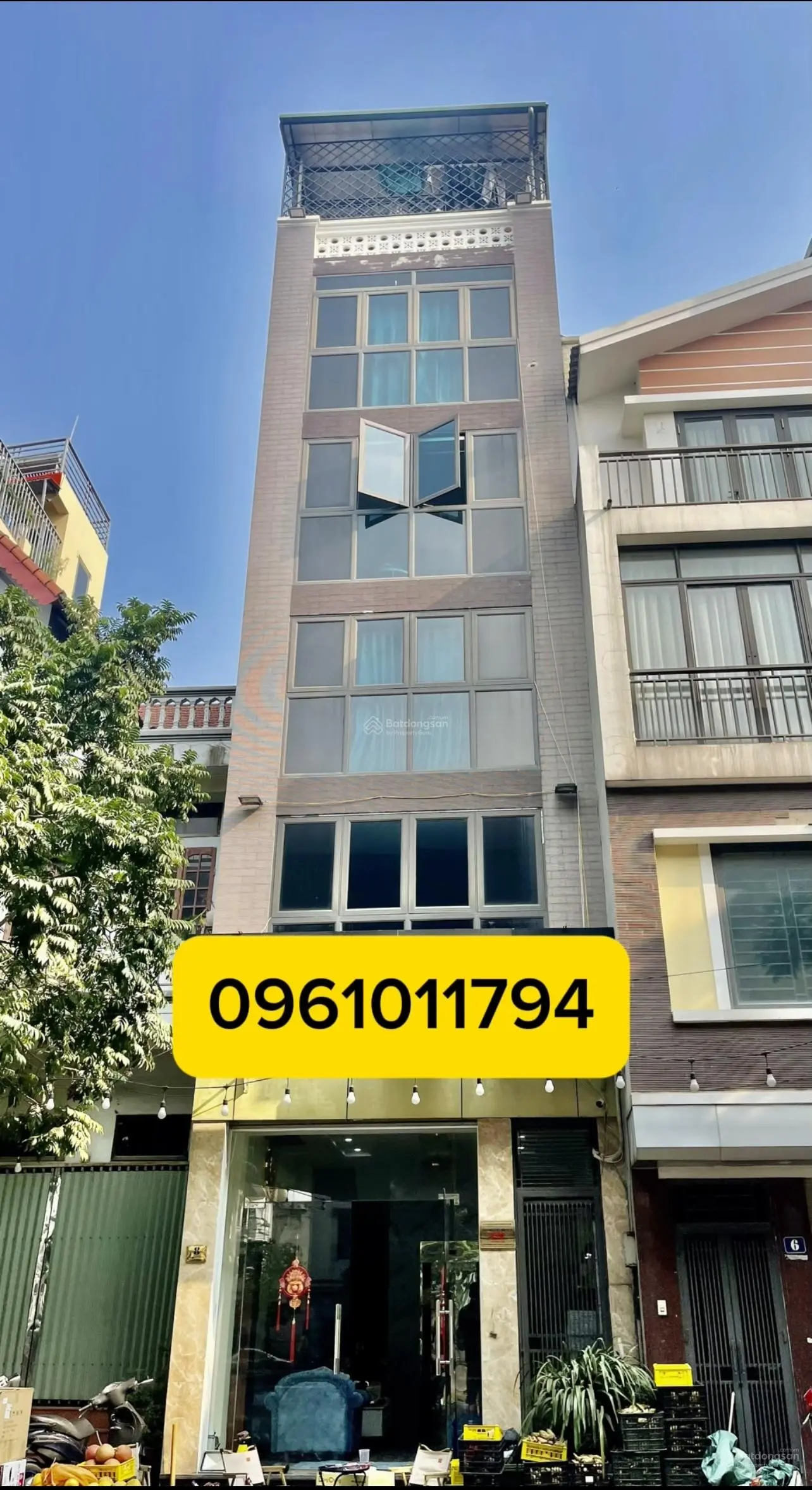 Cần Bán Gấp Toà Nhà 7 Tầng Mặp Phố Cổ Linh-Mặt Tiền 5m- KINH DOANH BẤT CHẤP- GARA-THANG MÁY
