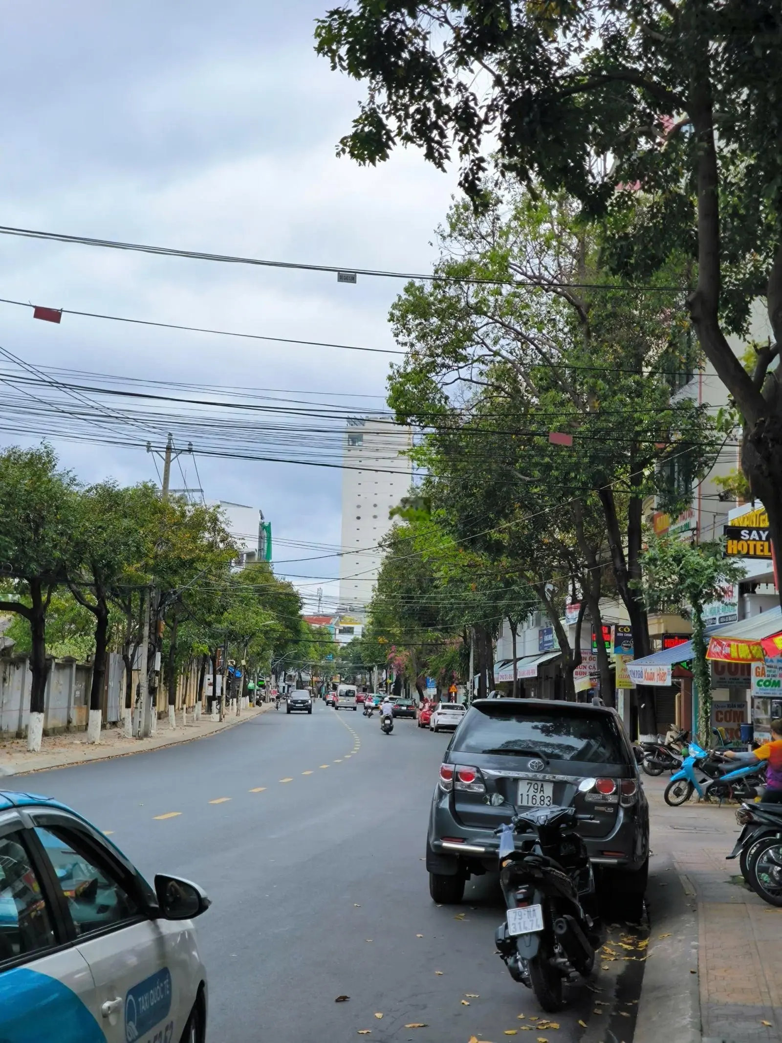 Bán nhà riêng Hoàng Diệu, 14,2 tỷ, 72,7m2, 4PN, 5WC, giá siêu hời