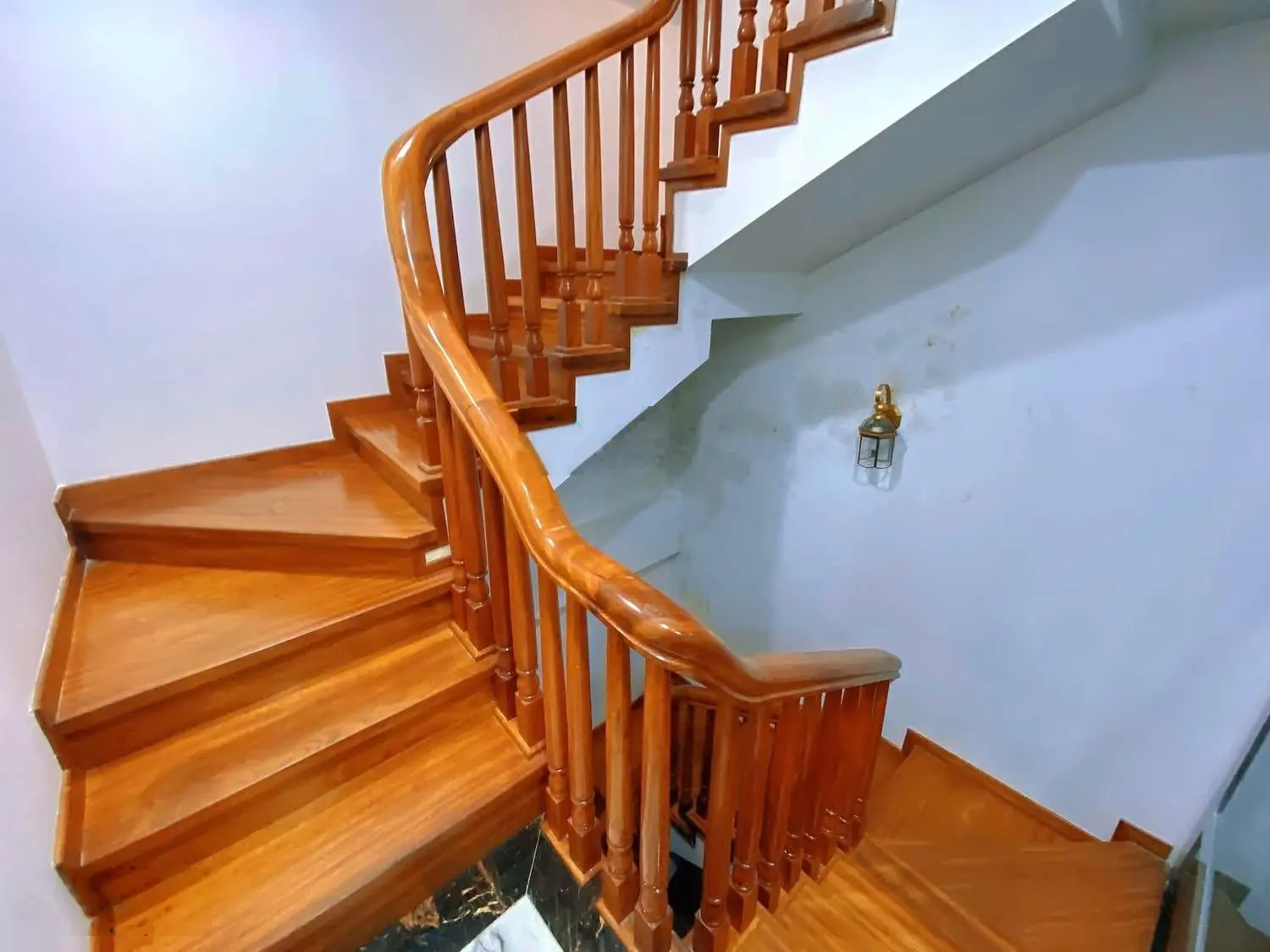 Tin thật. Tòa VP mặt phố Xuân Quỳnh, 82m2x7T thang máy, MT 5m, 39.8 tỷ