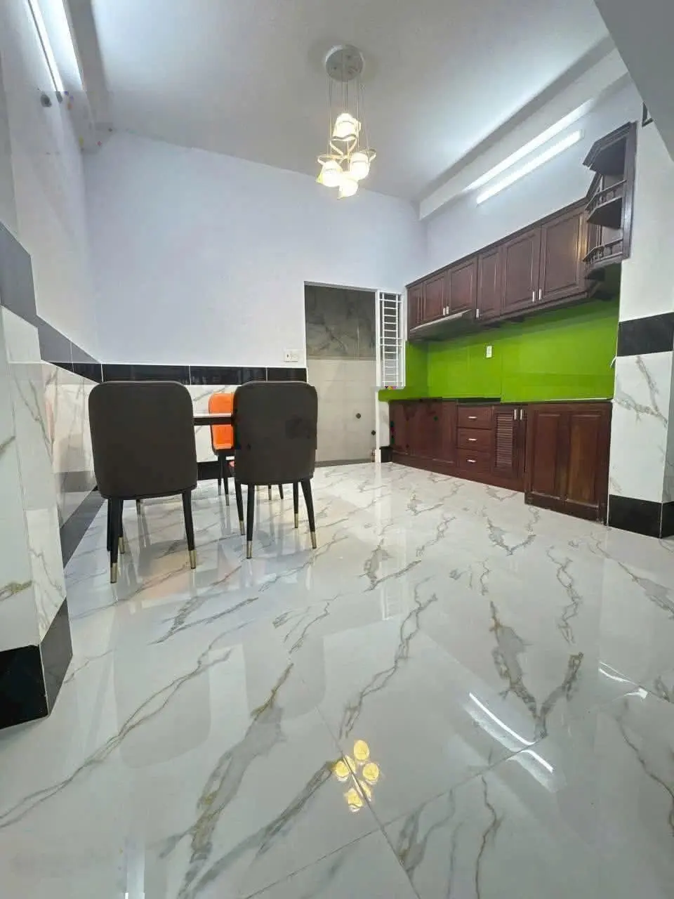 Định Cư Bán Gấp căn nhà đường số 8 Thủ Đức - GIÁ 2 TỶ 390