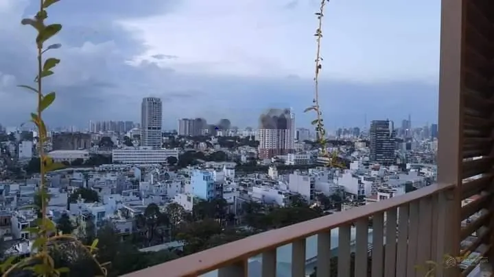 Cần bán căn hộ 1PN tầng cao view sông giá chỉ 3 tỷ all in