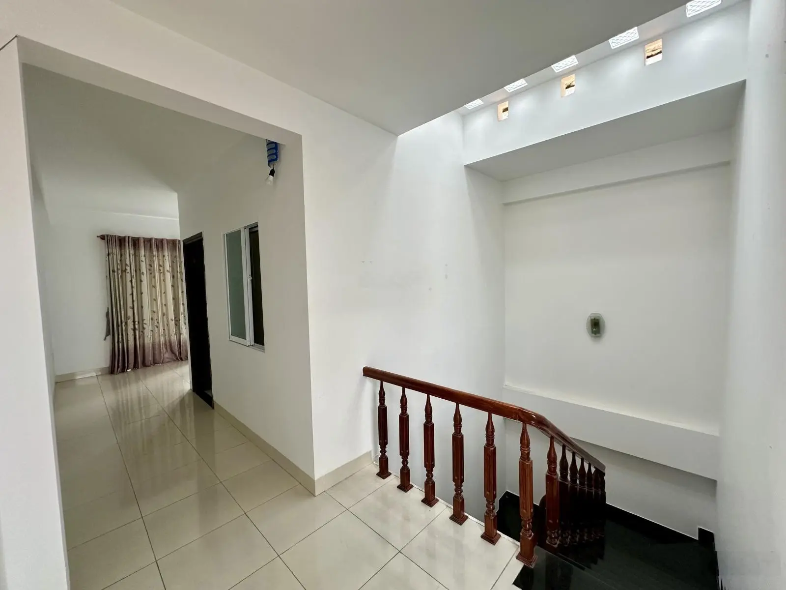 Bán nhà 3 tầng hướng Đông Nam KĐT Phước Long dt 80m2 ngang 5m đường rộng 16m