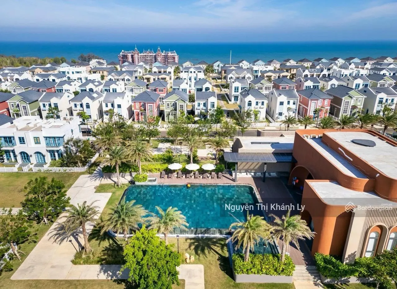 Bán nhanh Biệt thự song lập 8x20 nằm ngay Clubhouse ngay cạnh Hồ bơi giá chỉ 4.6 tỷ Bao thuế phí