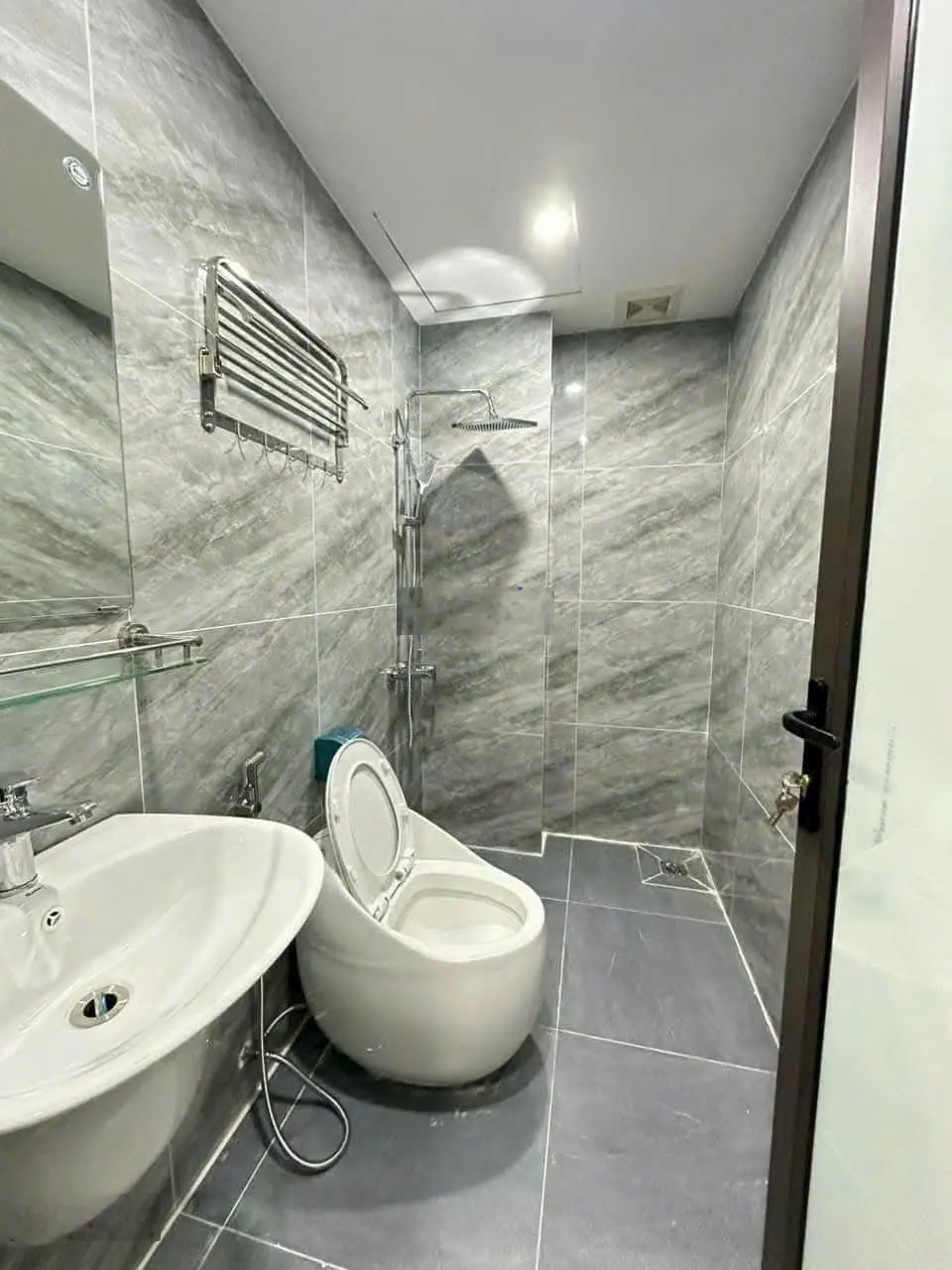 Bán nhà riêng tại Tư Đình, 5 tỷ, 35m2, giá ưu đãi Q. Long Biên, Hà Nội. Gần cầu Vĩnh Tuy. Full NT