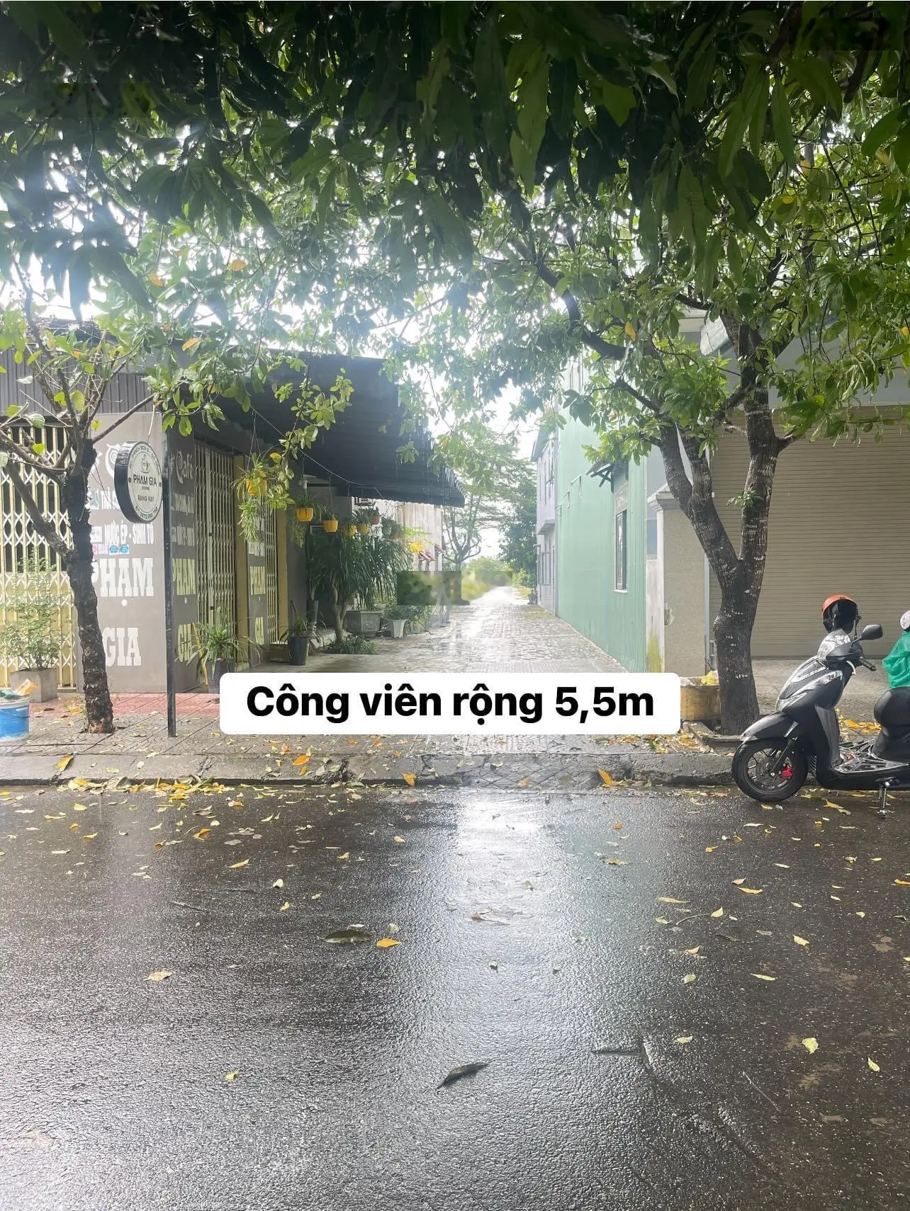 Mặt tiền đường 5,5m kẹp công viên sạch đẹp