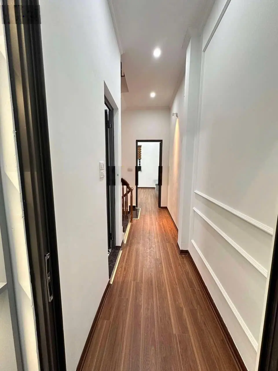 Hiếm Hiếm! Bán nhà ngõ 28 Xuân La - 48m2 - 5 tầng - gần phố - ôtô ngõ thông - kinh doanh - 8 tỷ hơn