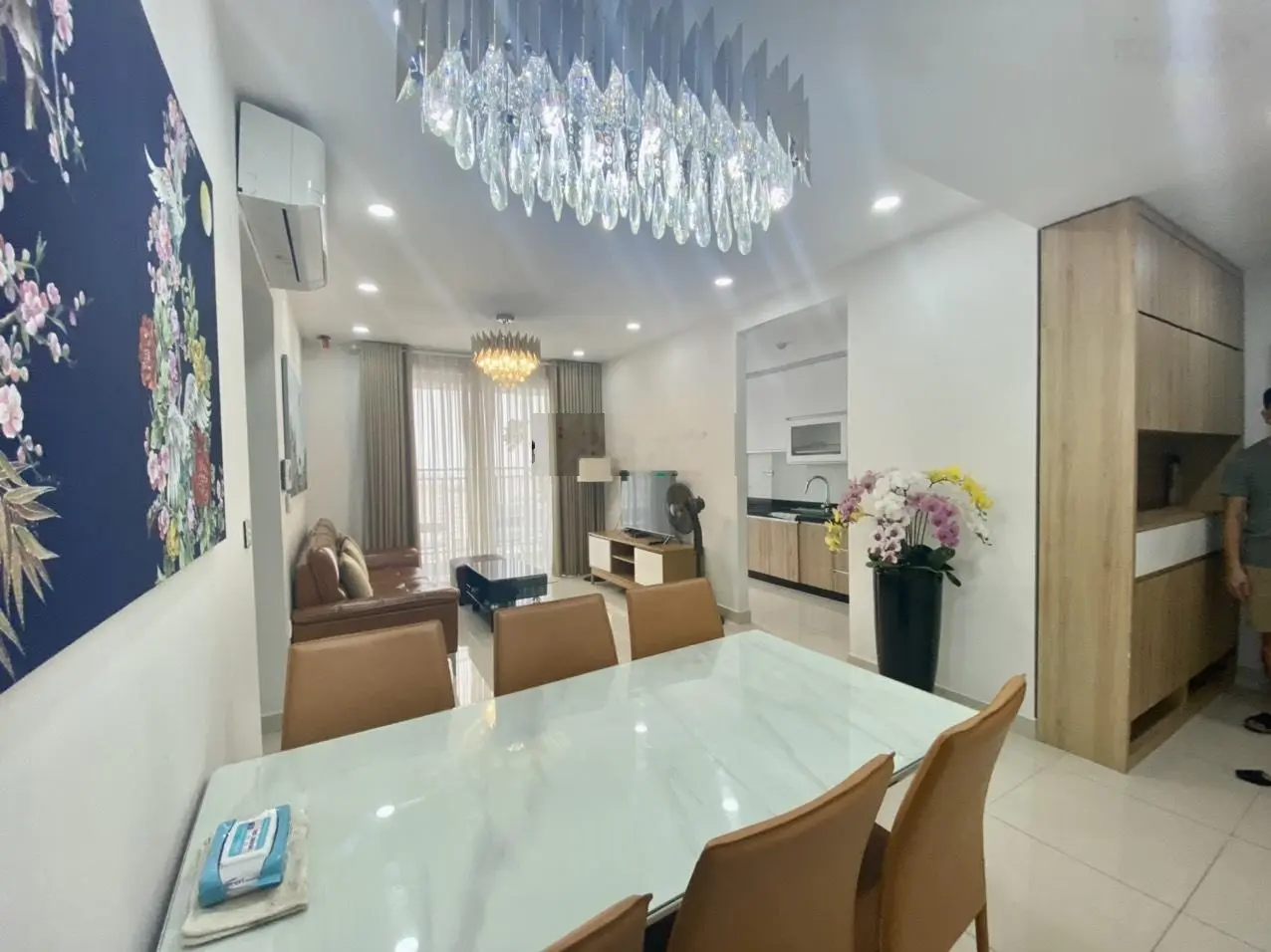 Bán gấp căn hộ 3 phòng ngủ, 92m2, giá cực tốt 5.6 tỷ - c/c botanica premier, novaland, q. tân bình