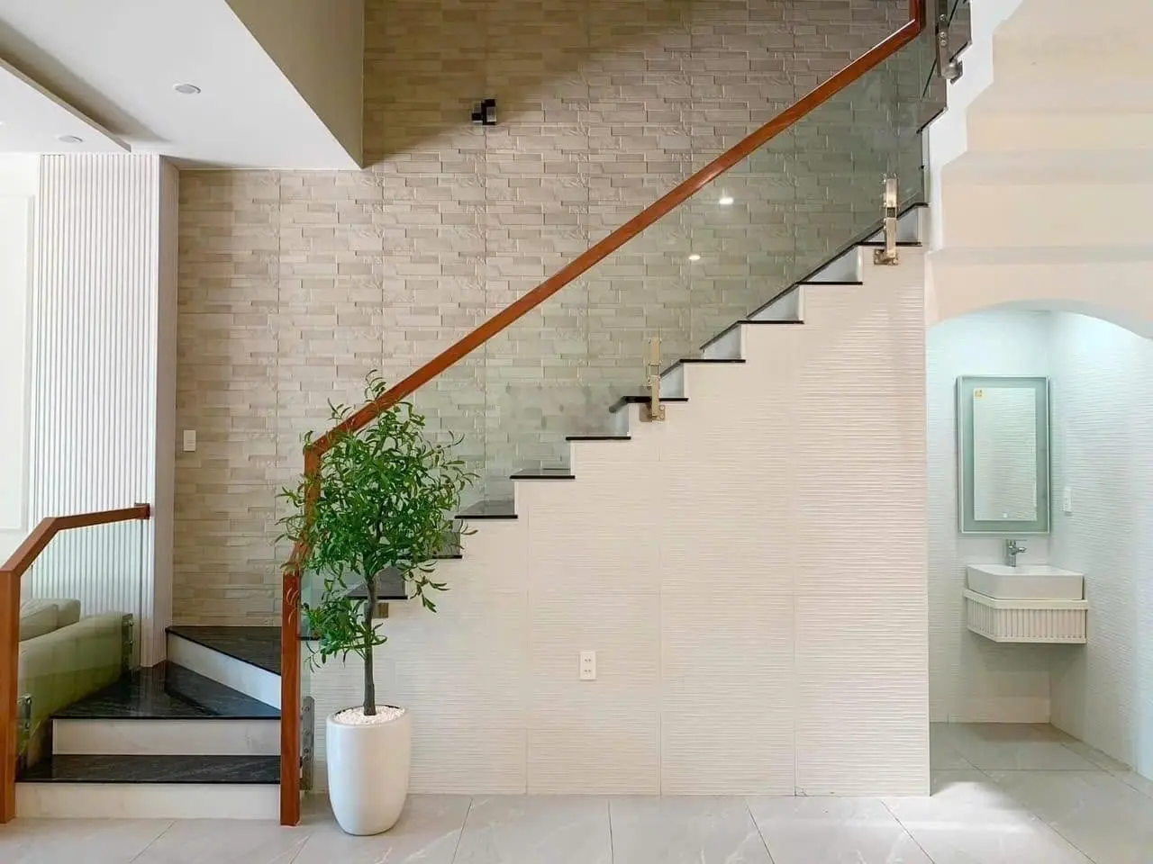Bán nhà chính chủ 120m2 ngay Rạch Ông Đồ Bình Chánh giá sốc chỉ 1,6 tỷ 1T2L 4PN4WC, SHR