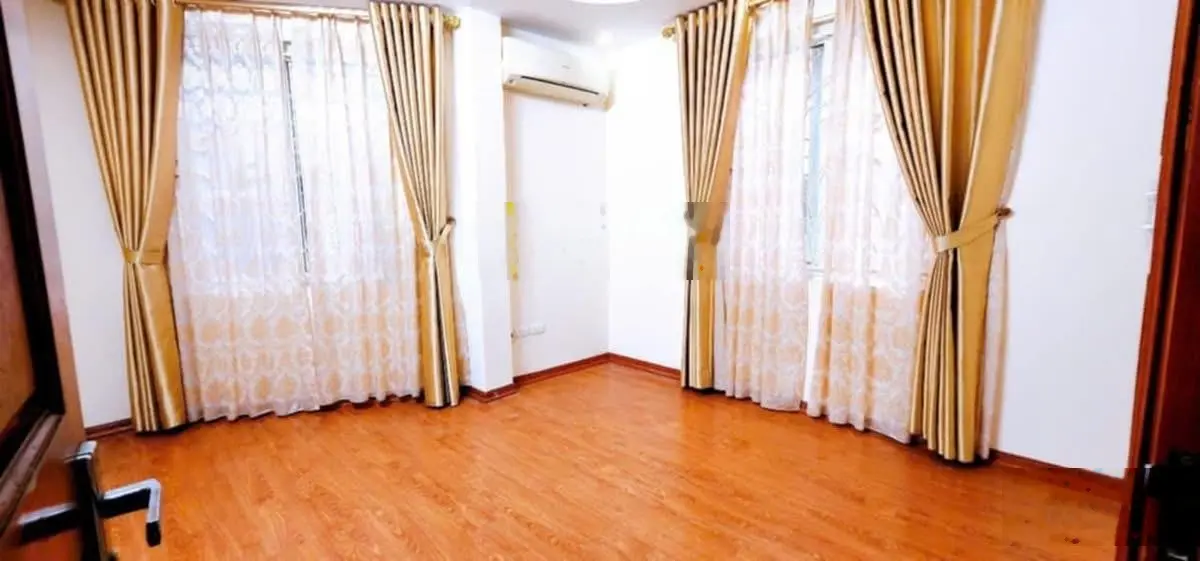 Chỉ 8.3 tỷ, Thanh Bình Mỗ Lao, Hà Đông, 40m2 x 4t x mt 10m, lô góc, ô tô qua nhà, 5pn thoáng sáng