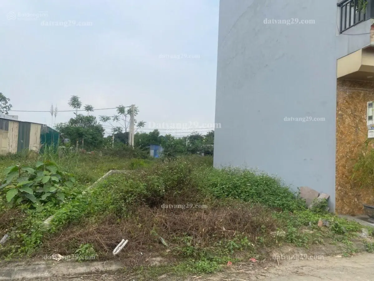 Cc gửi bán 70.3m2, giá nhỉnh 2.x tỷ, đất đấu giá tại Đông Sơn, Chương Mỹ, Hà Nội.