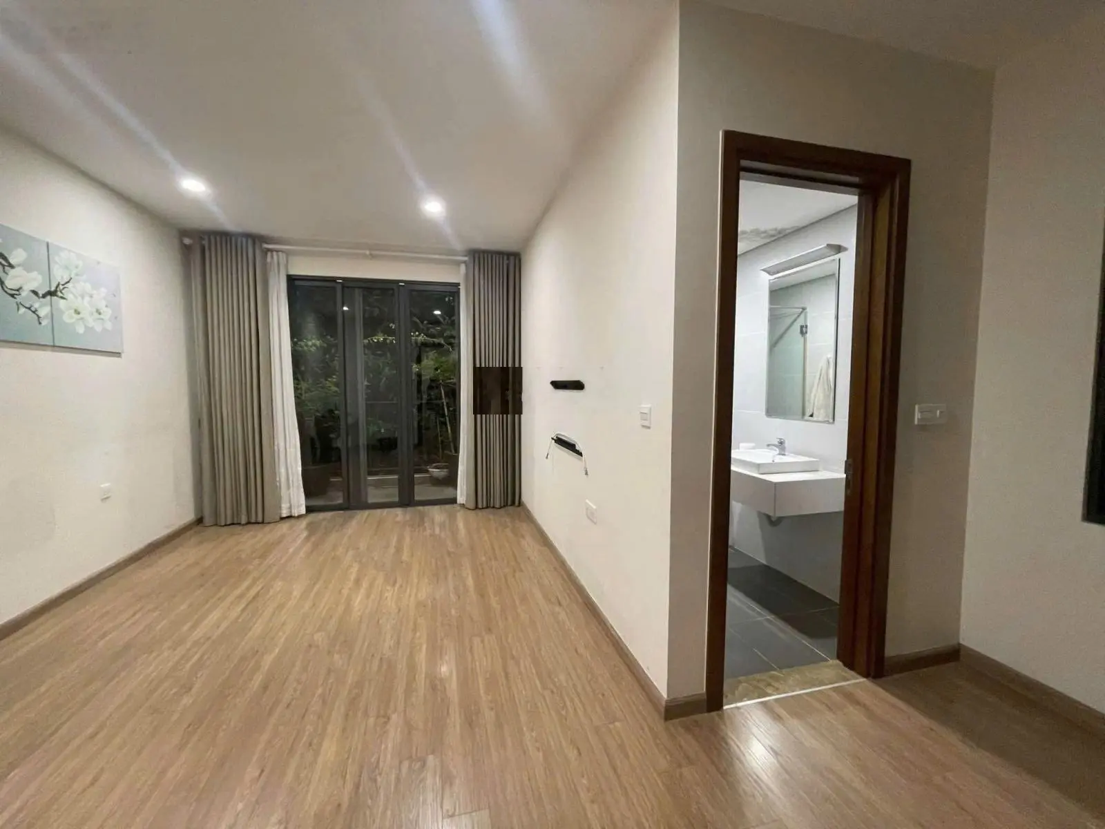 Cần chuyển nhượng song lập 154m2 Vinhomes Thăng Long, chủ thiện chí, giá thương lượng