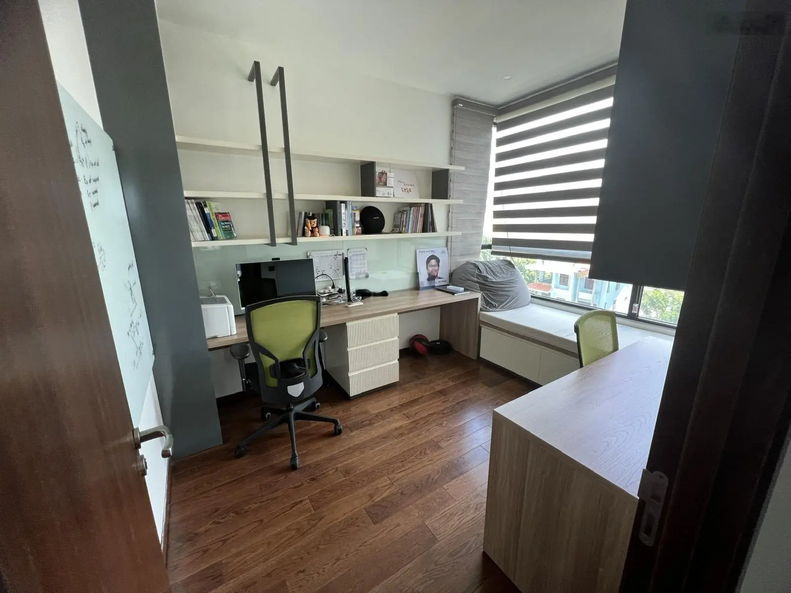 D'edge Thảo Điền: Căn 4PN, 188 m2, Full NT đẹp. Đang có HĐ thuê giá tốt. Giá 24 tỷ. Xem căn hộ 24/7