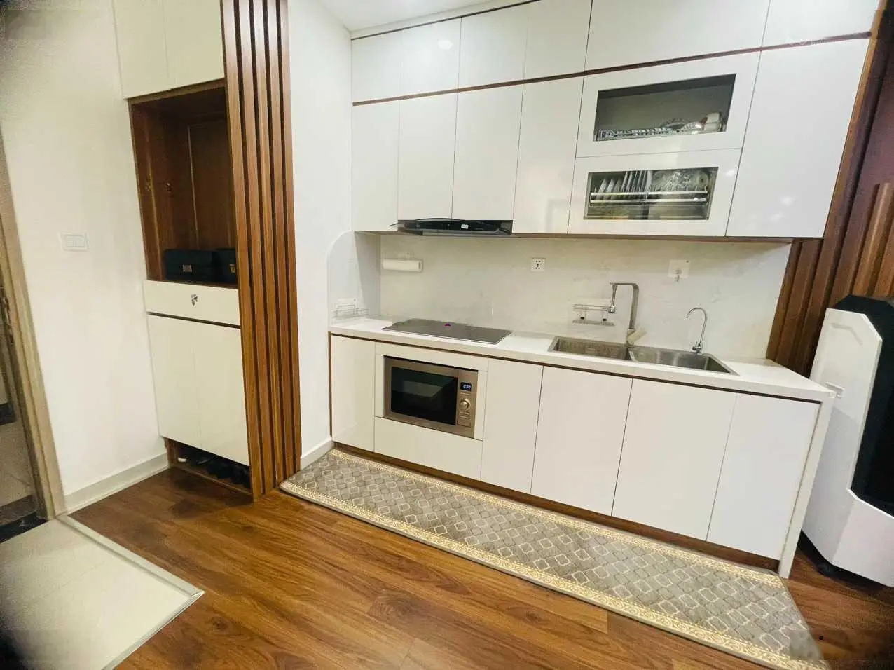 Nhanh tay nhận ngay căn hộ 2PN + 1 góc full đồ 70m2 chỉ với 2,9 tỷ tại Vinhomes Ocean Park Gia Lâm
