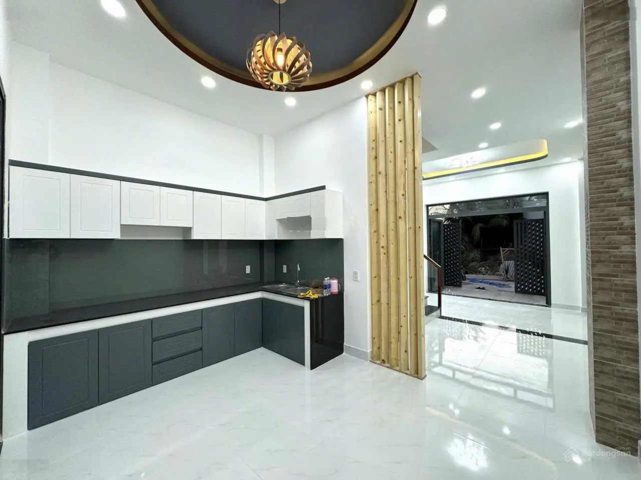 Chủ cần tiền nên bán gấp căn nhà 80m2 1trệt 2lầu ngay đường Lê Tấn Bê, gần Trường học, SHR