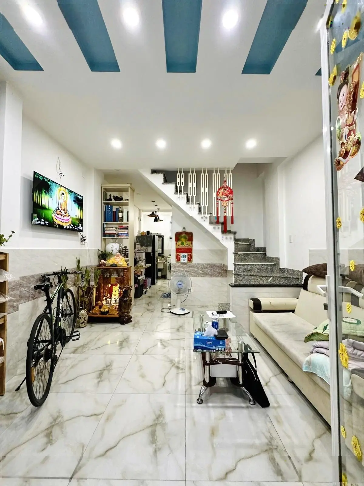 Bán nhà trên đường Bùi Đình Tuý, phường 12, Bình Thạnh