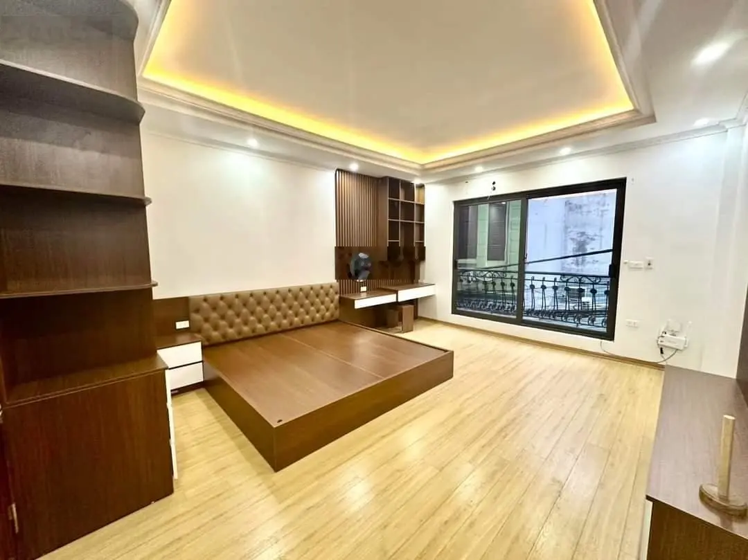 Quan Hoa - Nguyễn Khánh Toàn: Thang máy - gara ô tô - kinh doanh - gần phố 13.8 tỷ