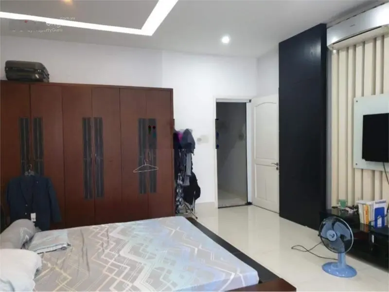 Bán nhà trệt 3 lầu DT 5x20 (100m2) DTSD 320m2 - LH 0909 924 ***
