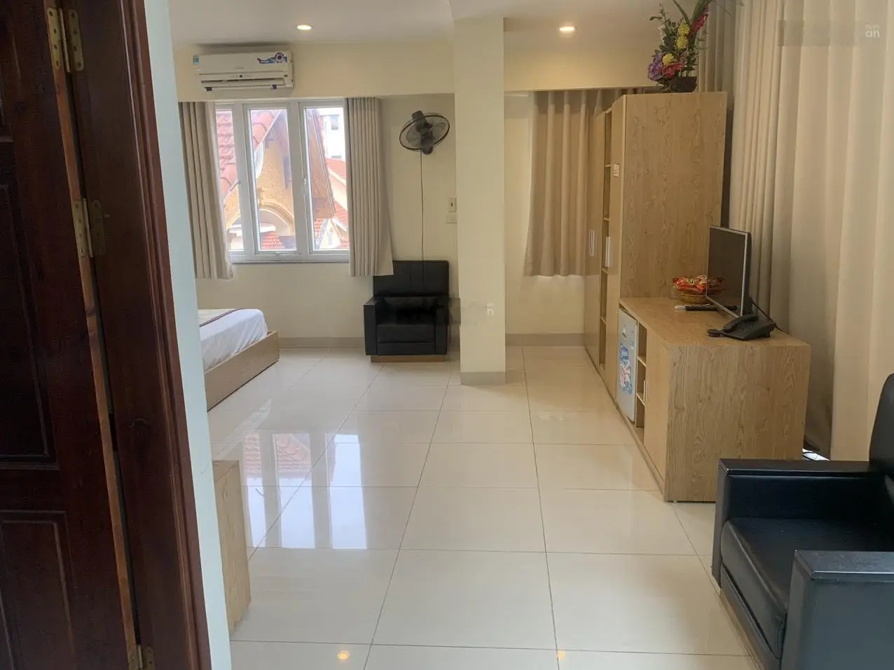 Bán khách sạn 16 Tôn Đức Thắng, P. Đông Thành - TP Ninh Binh - đang vận hành tốt