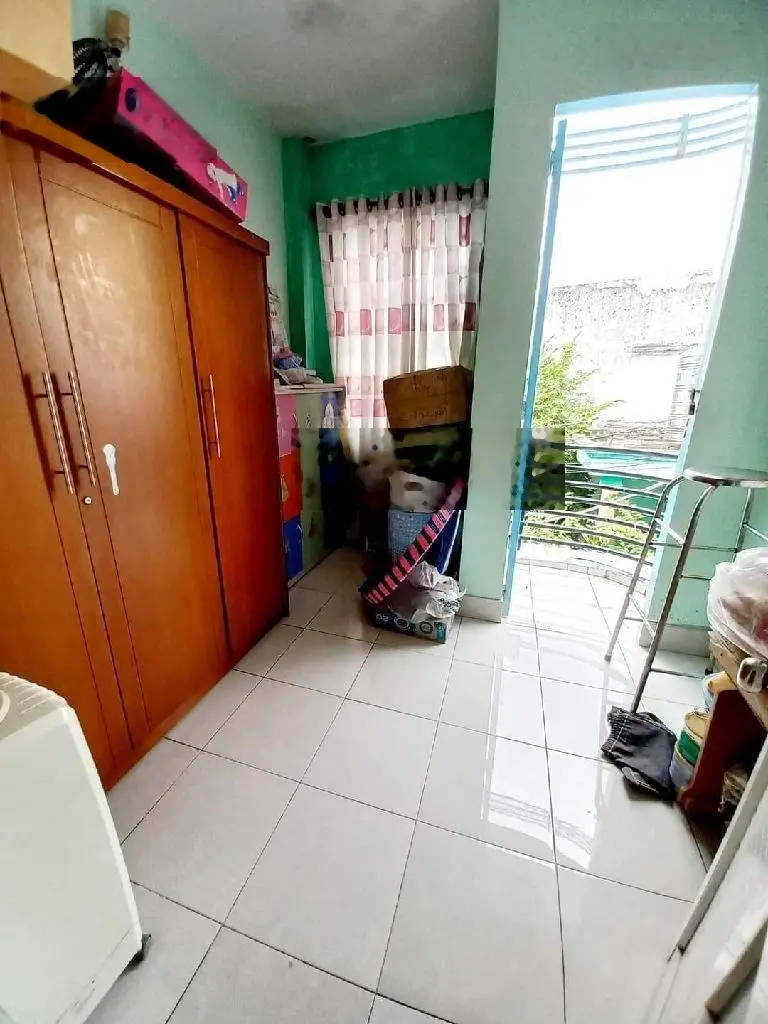 Nhà Q7 siêu rẻ DT 72 m2 2 tầng 5PN. 3WC. Khu dân cư hiện hữu. Vừa ở vừa cho thuê phòng trọ