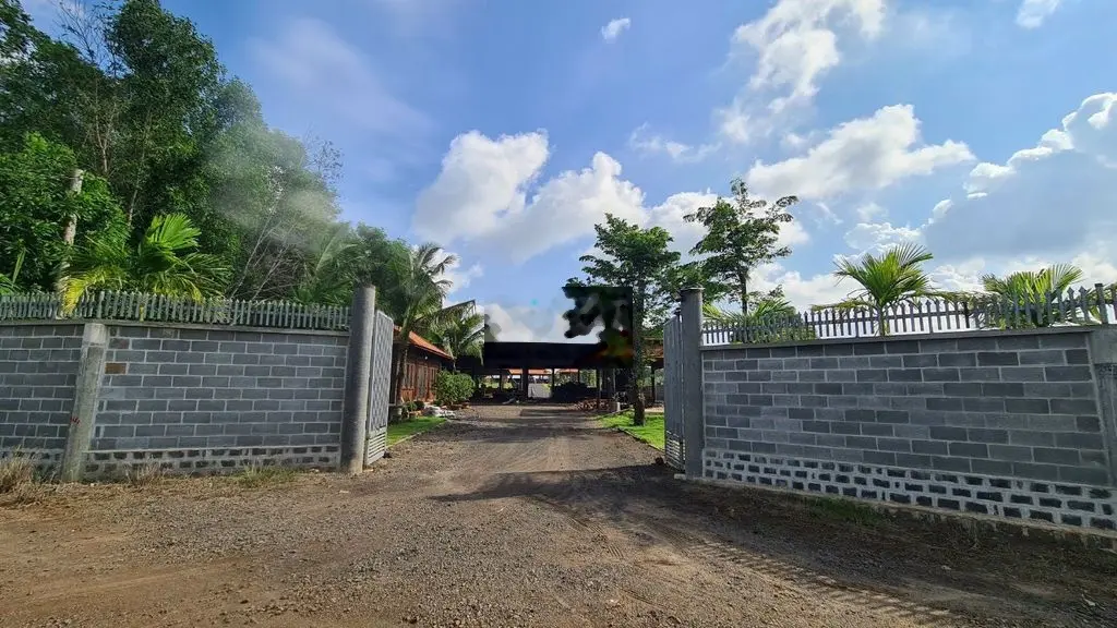 Bán nhà vườn Thị Trấn Đất Đỏ 7600m2