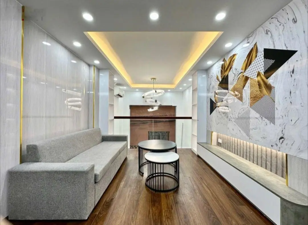 Nhà đẹp đầm hồng, khương trung, 35m2, 5 tầng, 4 ngủ, 6.85 tỷ. thoáng sáng, ngõ đẹp gần ô tô